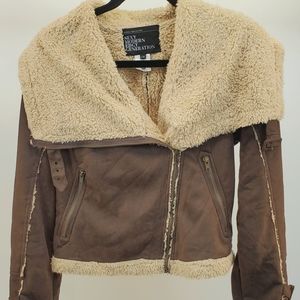 Sz L - URBAN BEHAVIOUR * Sexy/Modern/Edgy/Generation Crop Jacket